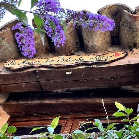 La Maison De Blanche Neige Assignan ภายนอก รูปภาพ
