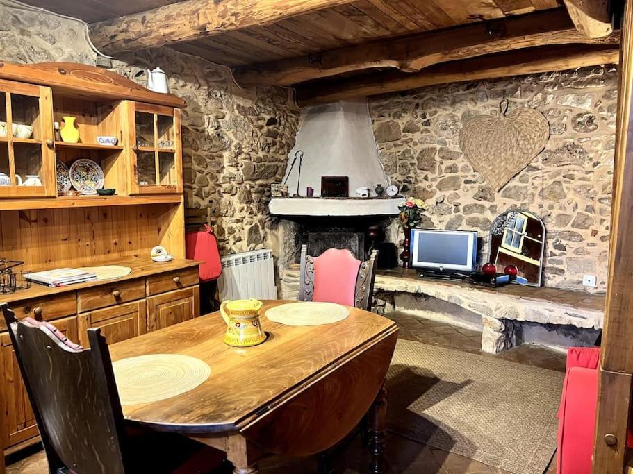 La Maison De Blanche Neige Assignan ภายนอก รูปภาพ